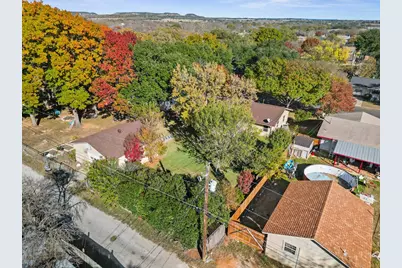 612 Bluebonnet, Fredericksburg, TX 78624 - Photo 31