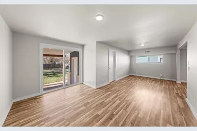 309 W College St, Fredericksburg, TX 78624 - Photo 11