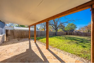 309 W College St, Fredericksburg, TX 78624 - Photo 21