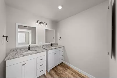 309 W College St, Fredericksburg, TX 78624 - Photo 13