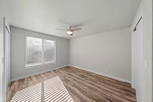 309 W College St, Fredericksburg, TX 78624 - Photo 15