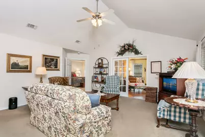 1702 Cherrywood Dr, Fredericksburg, TX 78624 - Photo 7