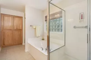 1702 Cherrywood Dr, Fredericksburg, TX 78624 - Photo 17