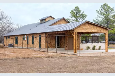 601 Whitney, Fredericksburg, TX 78624 - Photo 11