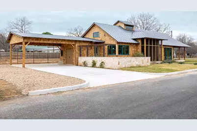 601 Whitney, Fredericksburg, TX 78624 - Photo 9