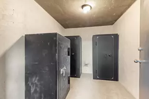 256 Royalview Dr, Fredericksburg, TX 78624 - Photo 17