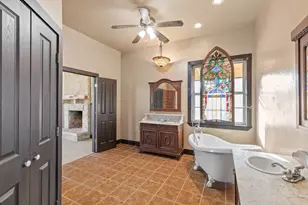 256 Royalview Dr, Fredericksburg, TX 78624 - Photo 21