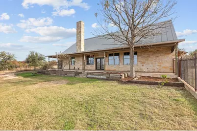 256 Royalview Dr, Fredericksburg, TX 78624 - Photo 35