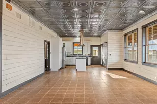 256 Royalview Dr, Fredericksburg, TX 78624 - Photo 11