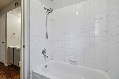 1601 Newton St, Kerrville, TX 78028 - Photo 11