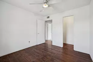 1601 Newton St, Kerrville, TX 78028 - Photo 19