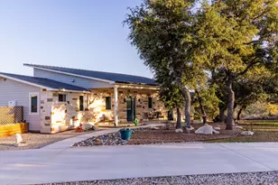 145 Longhorn Trail, Kerrville, TX 78028 - Photo 3