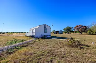 566 Rocky Rd, Hye, TX 78635 - Photo 15