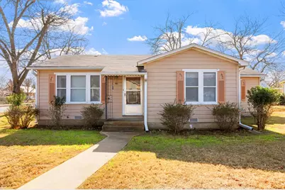 811 Franklin, Fredericksburg, TX 78624 - Photo 1