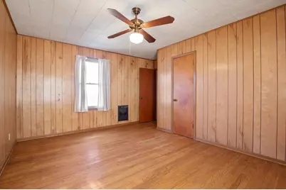 811 Franklin, Fredericksburg, TX 78624 - Photo 11