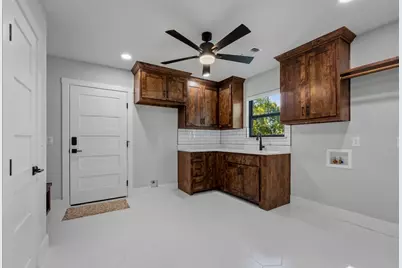 2404 W Commerce St, San Saba, TX 76869 - Photo 13