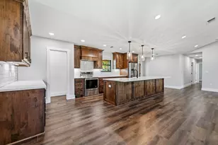 2404 W Commerce St, San Saba, TX 76869 - Photo 3