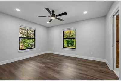 2404 W Commerce St, San Saba, TX 76869 - Photo 15