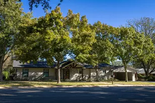 2404 W Commerce St, San Saba, TX 76869 - Photo 35