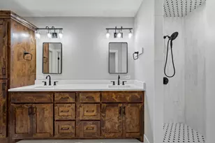 2404 W Commerce St, San Saba, TX 76869 - Photo 17