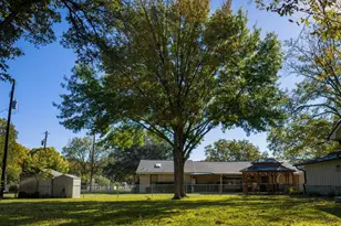 2404 W Commerce St, San Saba, TX 76869 - Photo 37