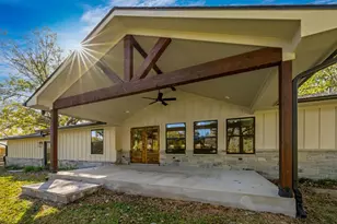 2404 W Commerce St, San Saba, TX 76869 - Photo 23