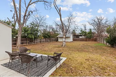 328 W Morse St, Fredericksburg, TX 78624 - Photo 27
