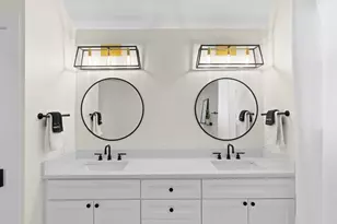 328 W Morse St, Fredericksburg, TX 78624 - Photo 23