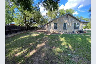 706 N Lincoln, Fredericksburg, TX 78624 - Photo 19