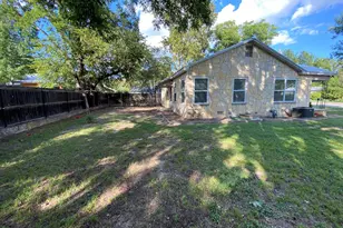 706 N Lincoln, Fredericksburg, TX 78624 - Photo 19