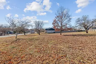 303 Walnut St, Fredericksburg, TX 78624 - Photo 31