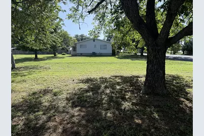 303 Walnut St, Fredericksburg, TX 78624 - Photo 37