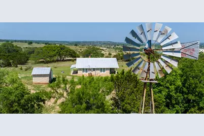 199 Lexington Dr, Fredericksburg, TX 78624 - Photo 5