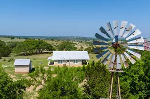 199 Lexington Dr, Fredericksburg, TX 78624 - Photo 5