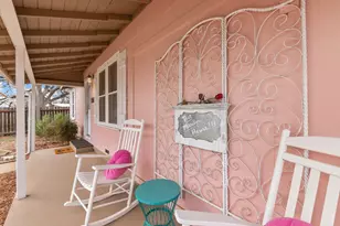 812 W Austin St, Fredericksburg, TX 78624 - Photo 25