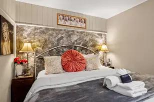 812 W Austin St, Fredericksburg, TX 78624 - Photo 5