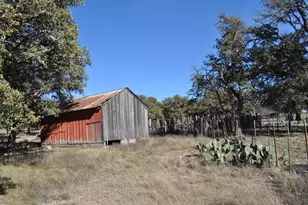 371 Kimble Oaks Dr, Harper, TX 78631 - Photo 11