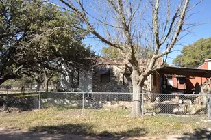 371 Kimble Oaks Dr, Harper, TX 78631 - Photo 13