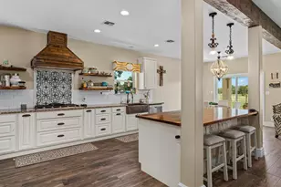 888 Big Bend Ln, Fredericksburg, TX 78624 - Photo 9