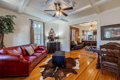 514 W Austin St, Fredericksburg, TX 78624 - Photo 17