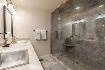 514 W Austin St, Fredericksburg, TX 78624 - Photo 41