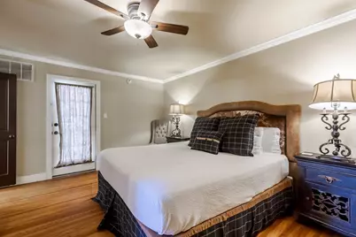 514 W Austin St, Fredericksburg, TX 78624 - Photo 49