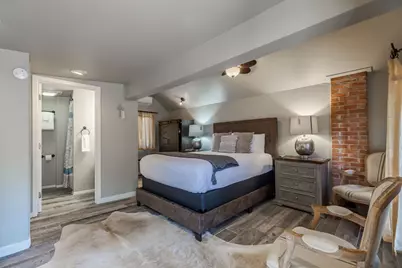 514 W Austin St, Fredericksburg, TX 78624 - Photo 13