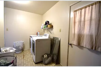 806 N Crockett St, Fredericksburg, TX 78624 - Photo 9