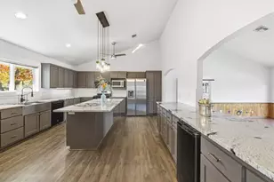 783 Country Creek Ln, Fredericksburg, TX 78624 - Photo 3