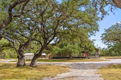 214 Edmonds Ave, Johnson City, TX 78606 - Photo 5