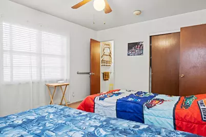 805 N Edison St, Fredericksburg, TX 78624 - Photo 9