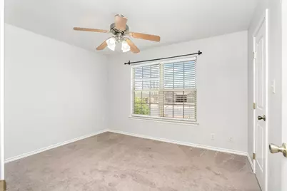 211 Green Oaks Loop, Fredericksburg, TX 78624 - Photo 15