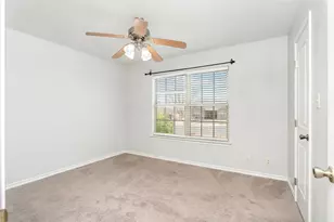 211 Green Oaks Loop, Fredericksburg, TX 78624 - Photo 15