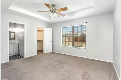 211 Green Oaks Loop, Fredericksburg, TX 78624 - Photo 9